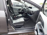 Toyota Prius C Two JTDKDTB39D1547905 снимка