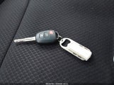 Toyota Rav4 Le JTMBFREV3JJ730075 снимка