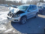 Volkswagen Tiguan R-Line WVGBV7AXXGW055413 снимка