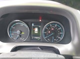 Toyota Rav4 Hybrid Xle JTMRJREV3HD077060 снимка
