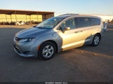 Chrysler Pacifica Hybrid Touring Plus 2C4RC1H70JR332968 снимка