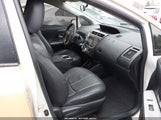 Toyota Prius V Two JTDZN3EU3HJ059409 снимка