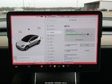 Tesla Model Y Long Range Dual Motor All-Wheel Drive 5YJYGDEE8MF077782 fotografie
