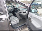 Toyota Sienna Xle 8 Passenger 5TDYK3DC5FS675089 fotografie