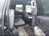 Toyota Tundra Sr5 V8 5TFRV54187X017672 fotografie