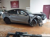 Tesla Model Y Long Range Dual Motor Rear-Wheel Drive 7SAYGDED6SA363697 fotografie