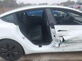 Tesla Model 3 Long Range Rear-Wheel Drive/Standard Rear-Wheel Drive 5YJ3E1EA8SF988090 снимка
