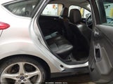 Ford Focus Titanium 1FADP3N23DL284422 photo