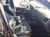 Jeep Cherokee Latitude Lux Fwd 1C4PJLMX6ND521311 fotografie