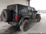 Jeep Wrangler Unlimited Rubicon 4X4 1C4JJXFG4NW137753 снимка