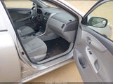 Toyota Corolla Le 1NXBU4EE0AZ231012 снимка