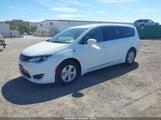 Chrysler Pacifica Hybrid Touring Plus 2C4RC1H72JR332955 снимка