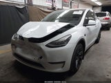 Tesla Model Y Long Range Dual Motor All-Wheel Drive 5YJYGDEEXLF055989 fotografie