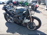 Suzuki Gsx-R600 JS1GN7EA692100223 снимка