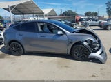 Tesla Model Y Premium Rear-Wheel Drive/Standard Rear-Wheel Drive 7SAYGDED2TF523806 photo