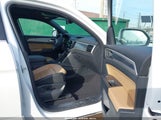 Volkswagen Atlas Cross Sport 3.6L V6 Sel Premium R-Line 1V2FE2CA2PC223823 photo