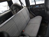 Jeep Cherokee Sport 1J4FF48S1YL272745 снимка