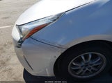 Toyota Prius Two JTDKBRFU2J3062369 снимка