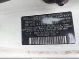 Hyundai Veloster Base W/Gray KMHTC6AD8DU134712 снимка