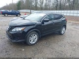 Nissan Rogue Sport S JN1BJ1CP8JW101986 photo