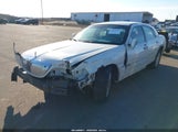 Lincoln Town Car Signature 1LNHM81V46Y620484 photo