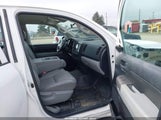 Toyota Tundra Grade 4.6L V8 5TFUM5F16CX030358 fotografie
