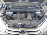 Toyota Highlander Xle 5TDJZRFH0KS732964 снимка