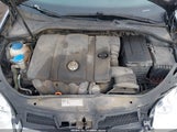 Volkswagen Jetta Limited Edition 3VWRZ7AJ7AM166198 photo