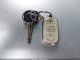 Toyota Camry Le 4T1BE32KX5U066853 photo