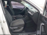 Volkswagen Tiguan 2.0T S 3VV1B7AX4JM114893 photo