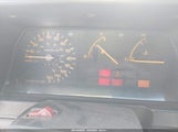 Mazda 323 JM1BF2327K0369182 снимка