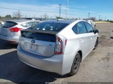 Toyota Prius Two JTDKN3DU5D5624247 снимка