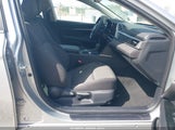 Toyota Camry Le 4T1DAACKXSU008504 снимка
