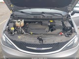 Chrysler Voyager Lxi 2C4RC1DG0LR163978 снимка
