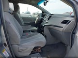 Toyota Sienna Le V6 5TDKK3DC3BS111022 снимка