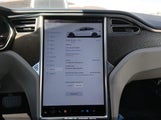 Tesla Model S P85 5YJSA1H17EFP49993 fotografie