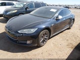 Tesla Model S P85 5YJSA1H17EFP49993 fotografie