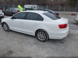 Volkswagen Jetta 2.5L Se 3VWDX7AJ5DM425372 photo