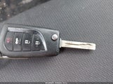Toyota Corolla Le JTDEPRAE7LJ046472 снимка