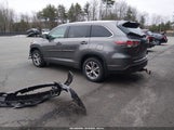 Toyota Highlander Xle V6 5TDJKRFHXFS105182 photo