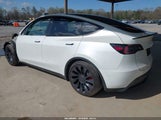 Tesla Model Y Performance Dual Motor All-Wheel Drive 7SAYGDEF8RA273155 fotografie