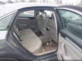 Volkswagen Passat 2.5L Se 1VWBH7A33CC036218 снимка