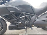 Ducati Diavel ZDM13BLW8DB017893 снимка
