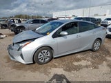 Toyota Prius Two JTDKBRFU5J3588799 снимка