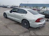 Volvo S60 T5 Momentum 7JR102TZ8MG126745 photo