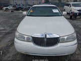 Lincoln Town Car Cartier 1LNHM83W9XY612792 снимка