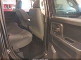 Ram  Express 4X4 6'4 Box 1C6RR7FG0JS182807 fotografie