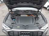Audi E-Tron Premium Plus Quattro WA1LAAGE7NB008524 снимка