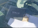 Tesla Model Y 7SAYGDEE2PA097613 fotografie