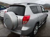 Toyota Rav4 Limited JTMBD31V576041692 снимка